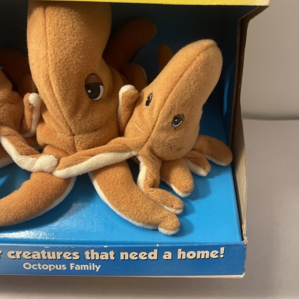 Pound Ocean Octopus Family Stuffed Toy Galoob 1999 New In Box Water Animals - Picture 5 of 16